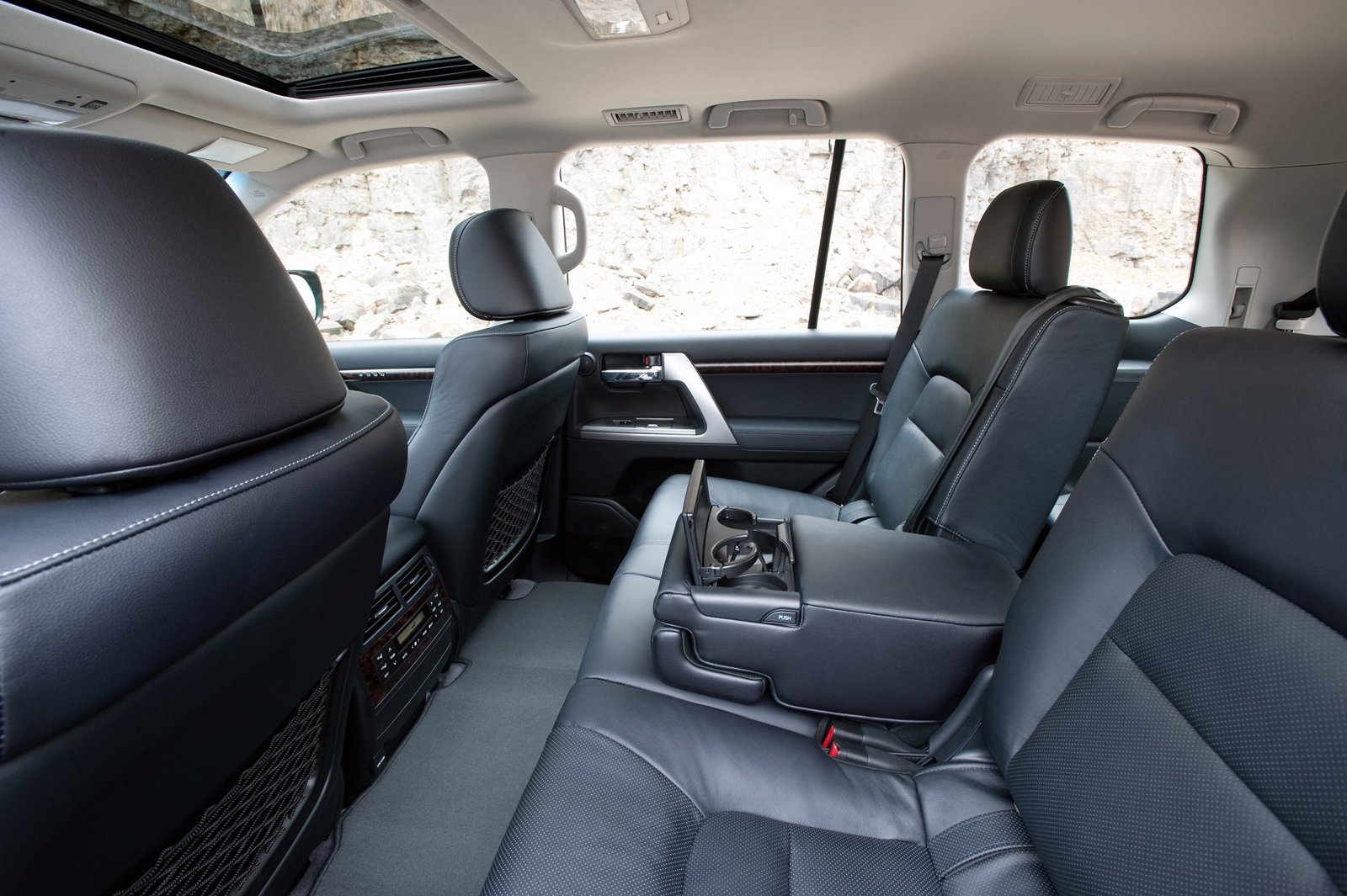 Land Cruiser 8
